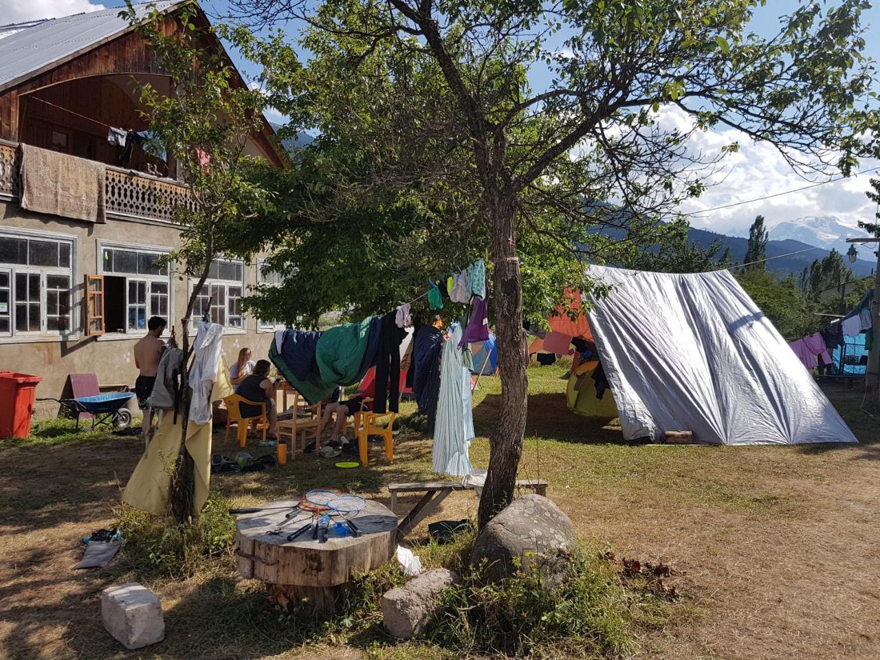 Hostel The Misty Mountains Mestia Exteriér fotografie
